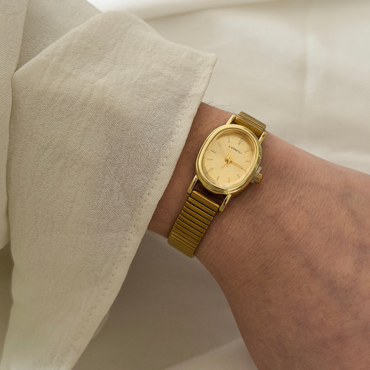 RELOJ LOUISE VINTAGE