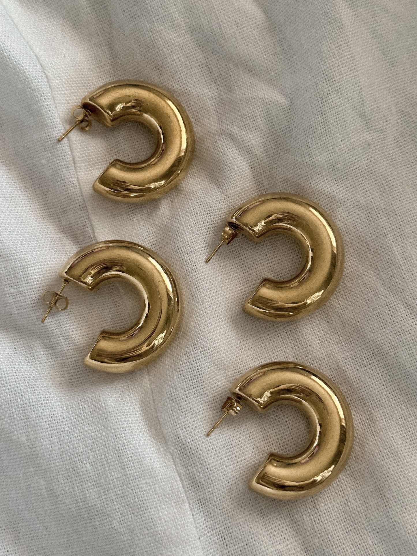 VERONA STUDS