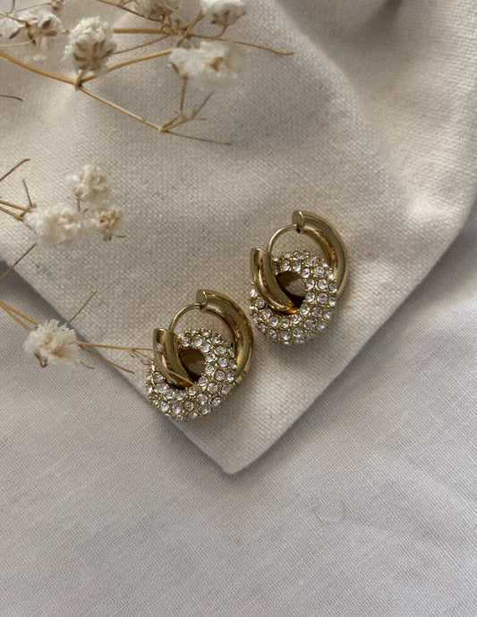 ARGOLLAS AMELIE